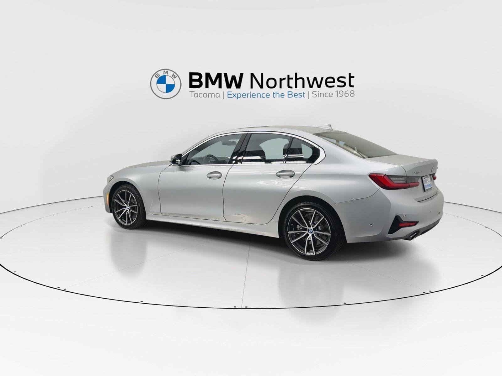 Used 2019 BMW 330i xDrive Sedan w/ Convenience Package AWD/4WD image 12
