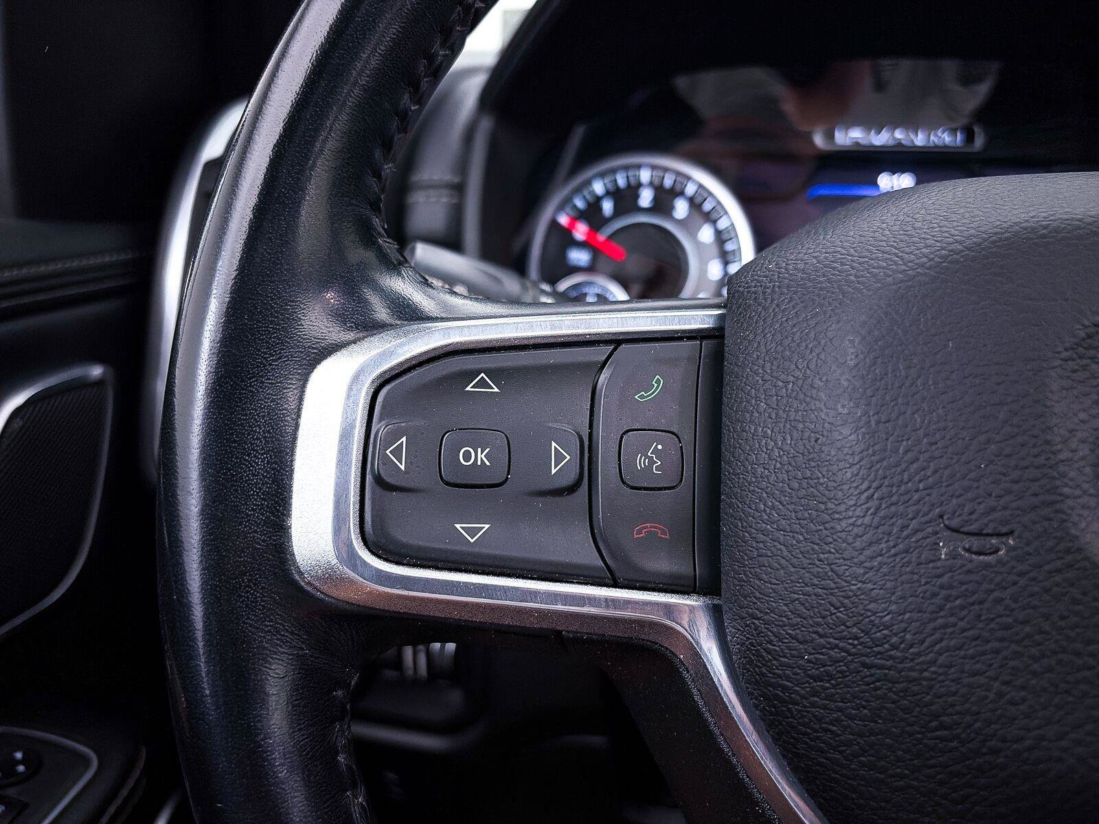 Used 2023 RAM 1500 Laramie AWD/4WD image 32