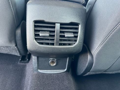 Used 2020 Ford Fusion SE image 26