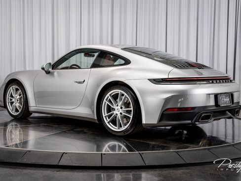 Used 2025 Porsche 911 Carrera image 9