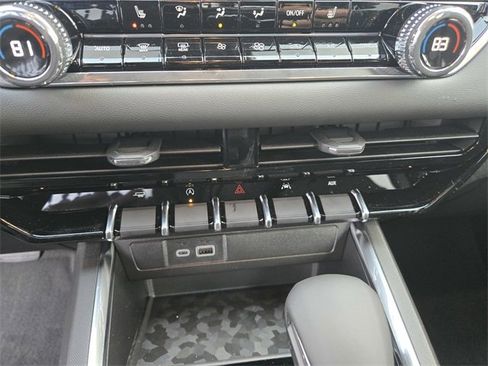 New 2026 GMC Canyon Elevation w/ Convenience Package image 17