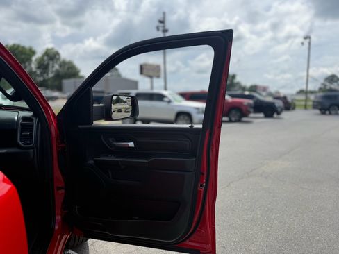 Used 2025 RAM 1500 Tradesman w/ Night Edition AWD/4WD image 27