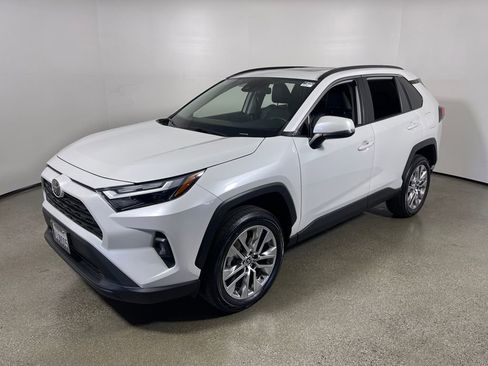 Certified 2023 Toyota RAV4 XLE Premium image 7