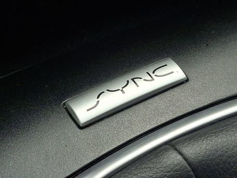 Used 2016 Ford Fusion SE w/ Equipment Group 201A FWD image 25