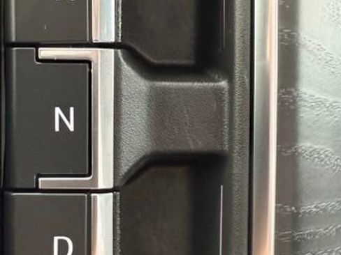 Used 2023 GMC Yukon XL Denali image 39