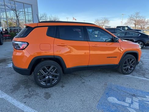 New 2026 Jeep Compass Latitude image 32
