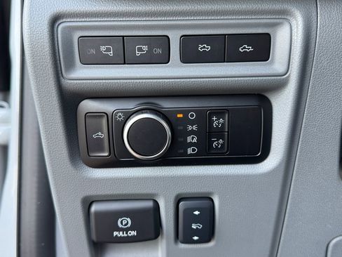Used 2024 Ford F150 Lightning Flash AWD/4WD image 18
