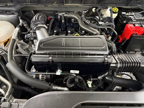 Used 2025 Ford Escape ST-Line AWD/4WD image 32