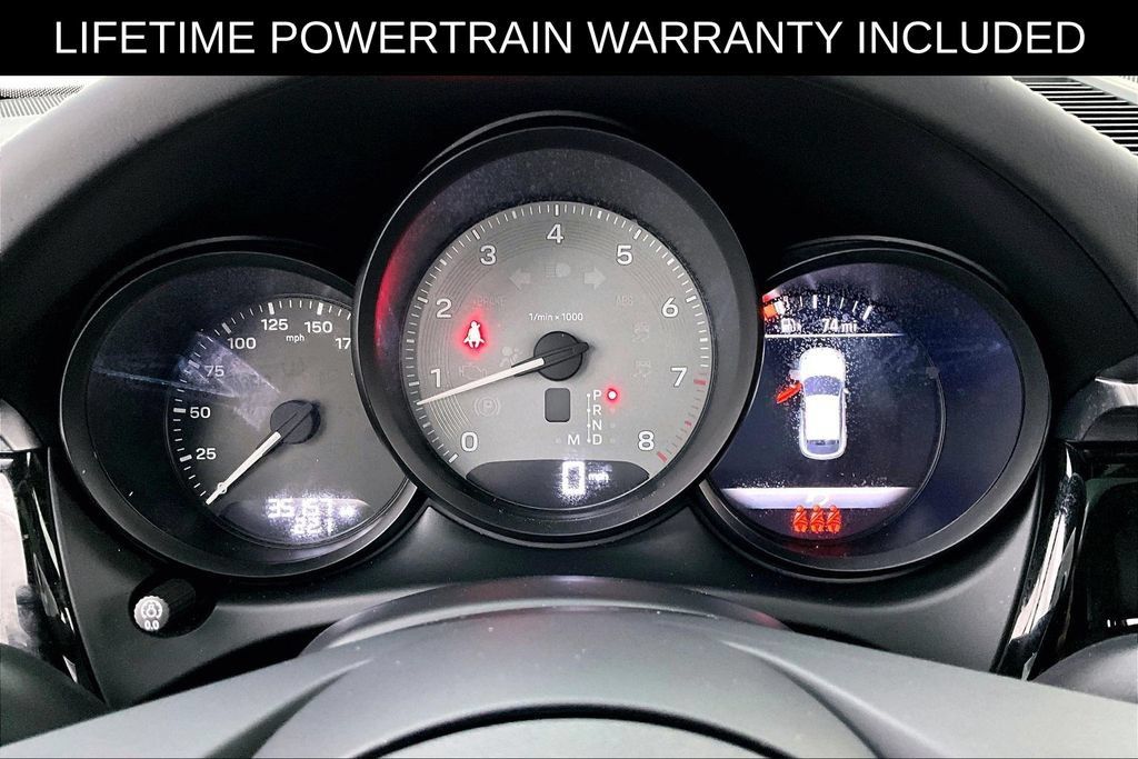 Used 2024 Porsche Macan S AWD/4WD image 28