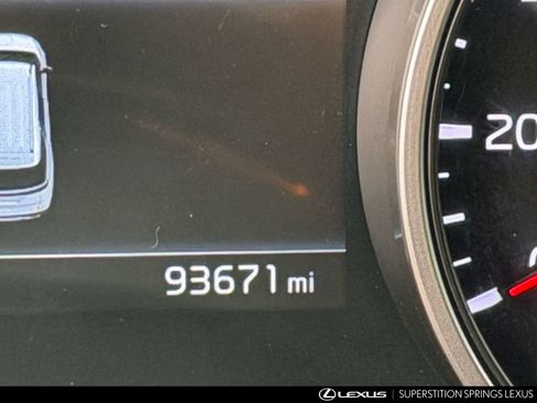 Used 2022 Kia Carnival EX FWD image 42
