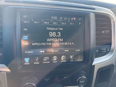 Used 2017 RAM 1500 Big Horn image 10