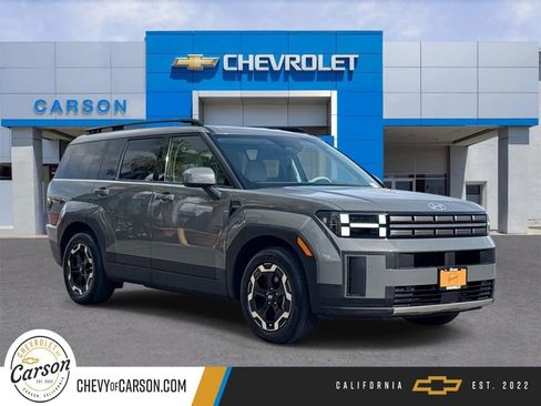 Used 2025 Hyundai Santa Fe SEL AWD/4WD image 1