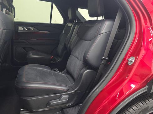 Used 2026 Ford Explorer ST AWD/4WD image 8