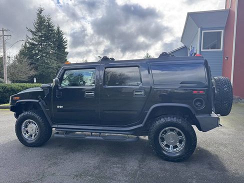 Used 2004 HUMMER H2 w/ Preferred Equipment Group image 5