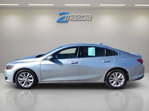 Used 2021 Chevrolet Malibu LT image 2