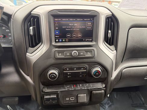 Used 2022 Chevrolet Silverado 2500 Custom w/ Custom Convenience Package image 18