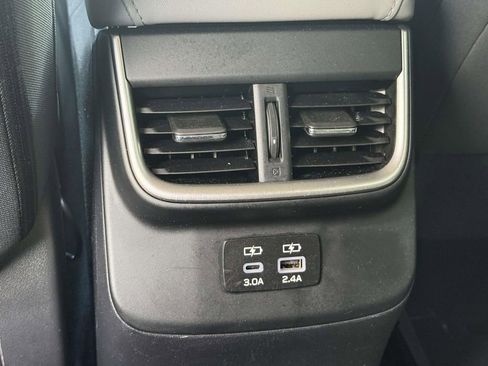 Used 2024 Subaru Outback Premium AWD/4WD image 14