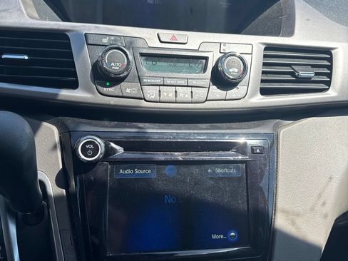 Used 2016 Honda Odyssey EX-L image 11