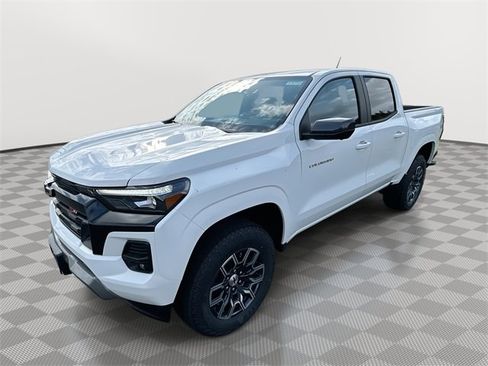 New 2025 Chevrolet Colorado Z71 w/ Technology Package image 1