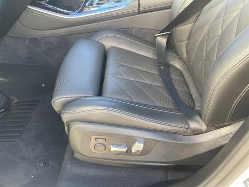 Used 2025 BMW X5 xDrive40i w/ Premium Package image 13