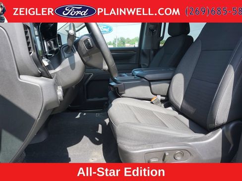 Used 2024 Chevrolet Silverado 1500 LT AWD/4WD image 16
