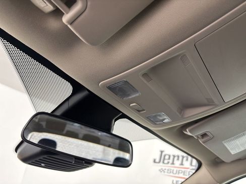 Used 2021 Ford Ranger XLT image 19