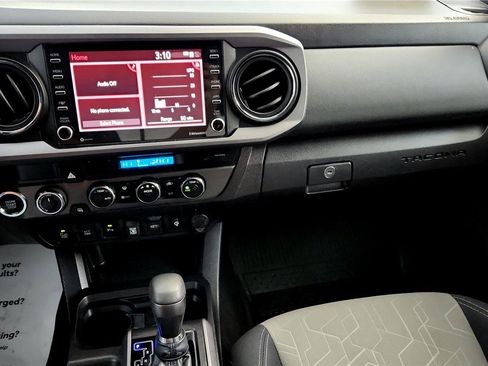 Used 2023 Toyota Tacoma TRD Sport image 35
