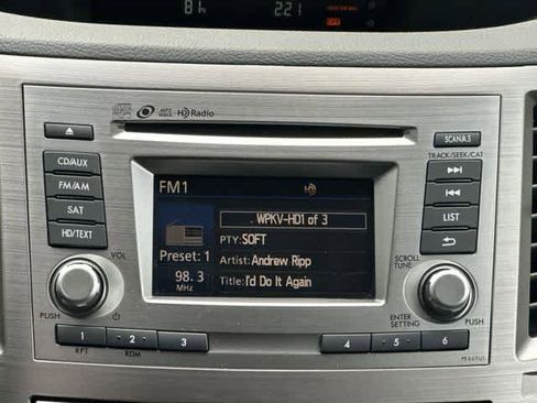 Used 2014 Subaru Outback 2.5i Premium AWD/4WD image 10