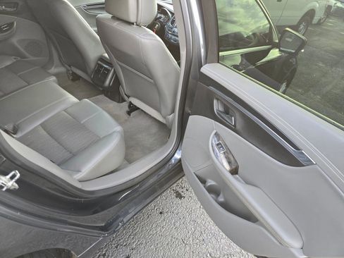 Used 2014 Chevrolet Impala LT image 13