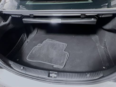 Used 2019 Mercedes-Benz C 300 Sedan image 34