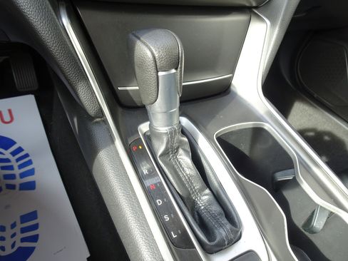 Used 2018 Honda Accord LX image 17