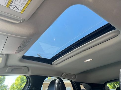 Used 2021 MAZDA CX-30 2.5 Turbo w/ Premium Package image 18