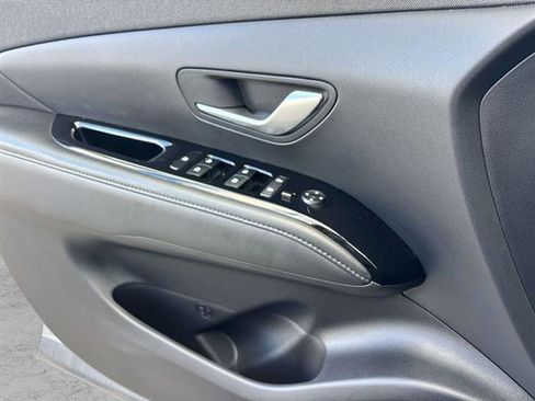 Used 2022 Hyundai Tucson SEL image 21