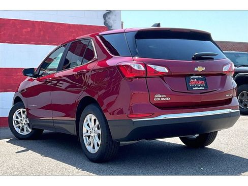 Used 2021 Chevrolet Equinox LT AWD/4WD image 13