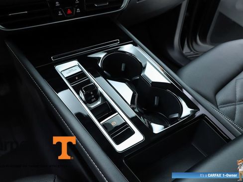 Used 2025 Volkswagen Atlas SE w/ Panoramic Sunroof Package image 24