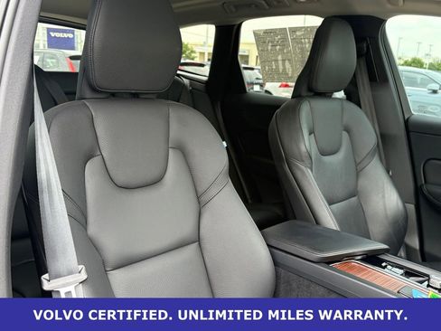 Certified 2023 Volvo XC60 B5 Plus AWD/4WD image 37
