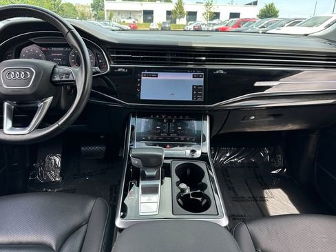 Used 2019 Audi Q8 Prestige w/ Year 1 Package AWD/4WD image 16