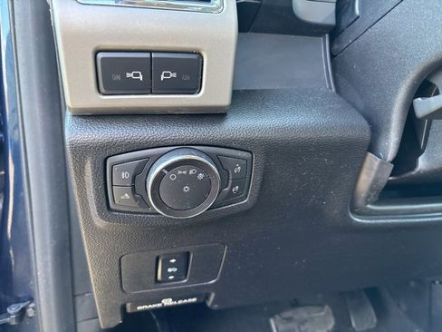 Used 2017 Ford F250 Lariat w/ Chrome Package image 16