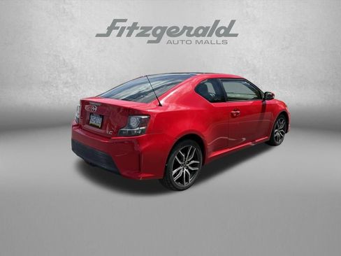 Used 2014 Scion tC FWD image 7