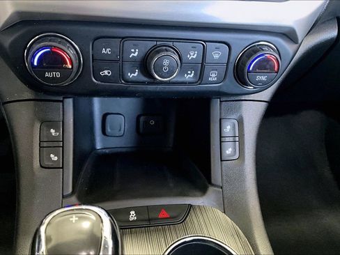 Used 2019 GMC Acadia SLT AWD/4WD image 15