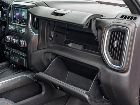 Used 2021 GMC Sierra 1500 AT4 w/ AT4 Premium Package AWD/4WD image 40