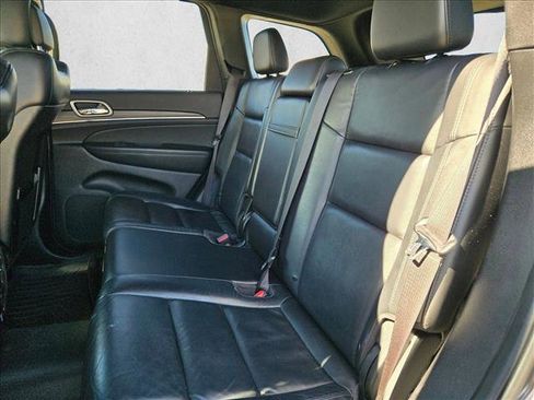 Used 2021 Jeep Grand Cherokee Limited image 15