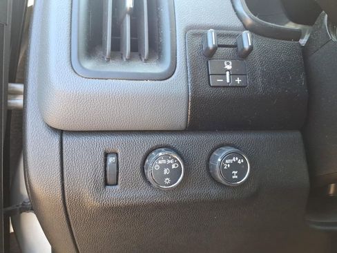 Used 2019 Chevrolet Colorado Z71 AWD/4WD image 22