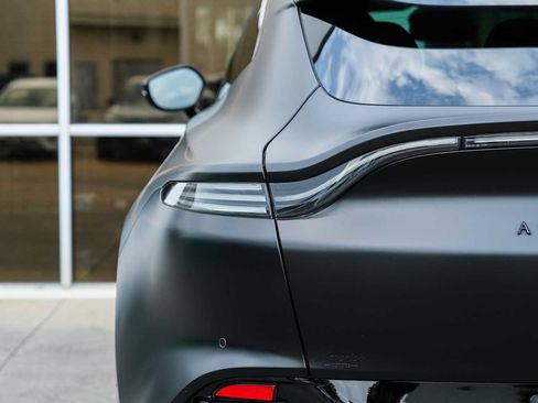 Used 2023 Aston Martin DBX AWD/4WD image 11