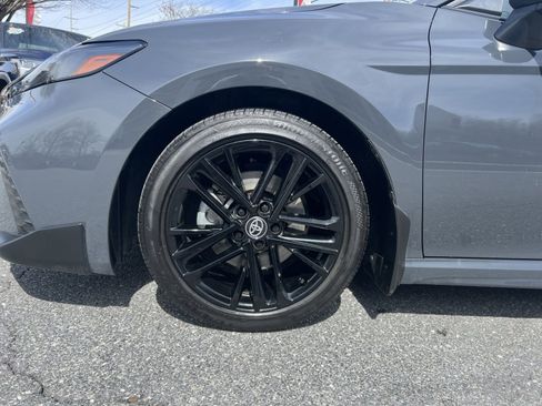 Used 2025 Toyota Camry SE w/ Multimedia Upgrade Package image 12