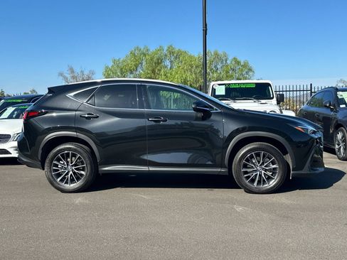 Used 2024 Lexus NX 250 FWD image 2