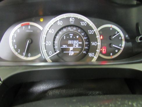Used 2014 Honda Accord LX image 17