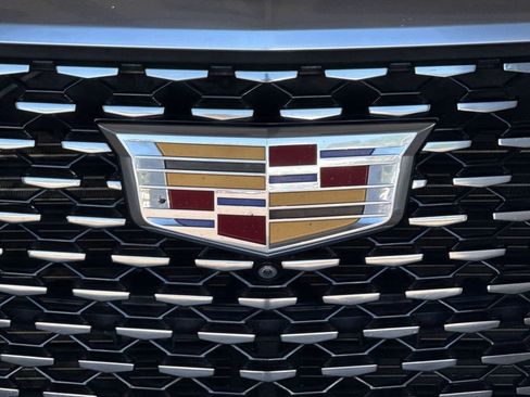 Used 2021 Cadillac Escalade ESV Premium Luxury w/ Driver Assist Tech Package AWD/4WD image 9