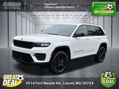 Used 2025 Jeep Grand Cherokee Altitude AWD/4WD image 2