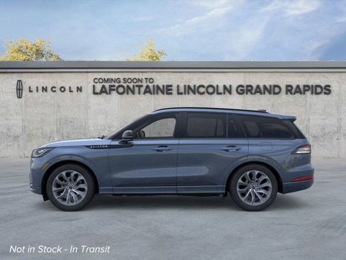 New 2026 Lincoln Aviator AWD w/ Jet Appearance Package image 3